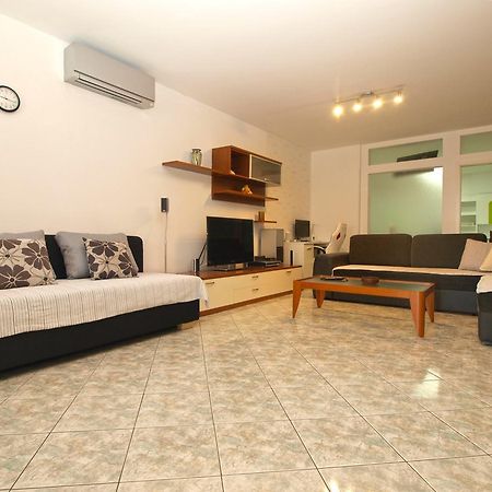 Apartments Slavka 1155 Пула Екстериор снимка