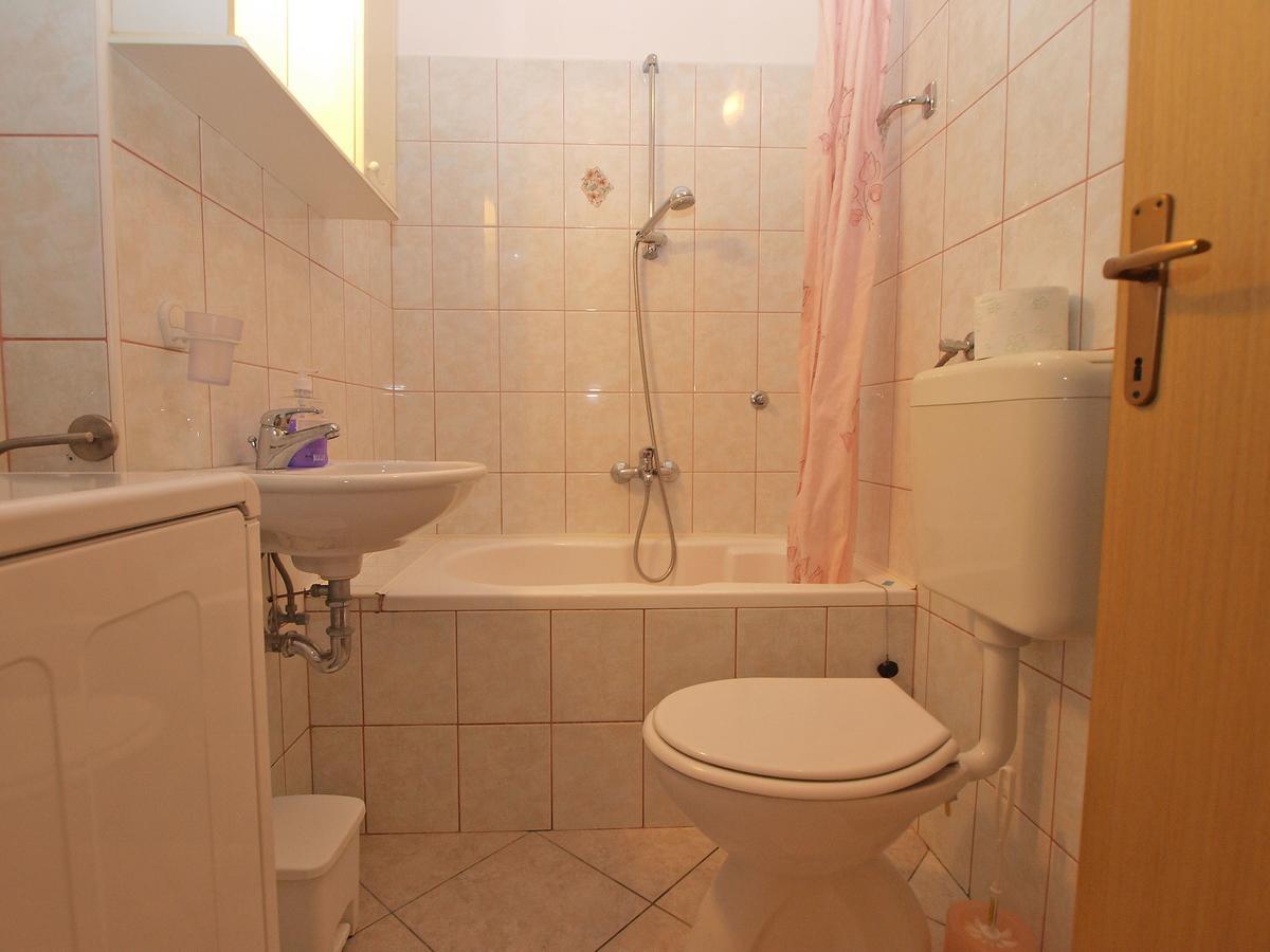 Apartments Slavka 1155 Пула Екстериор снимка