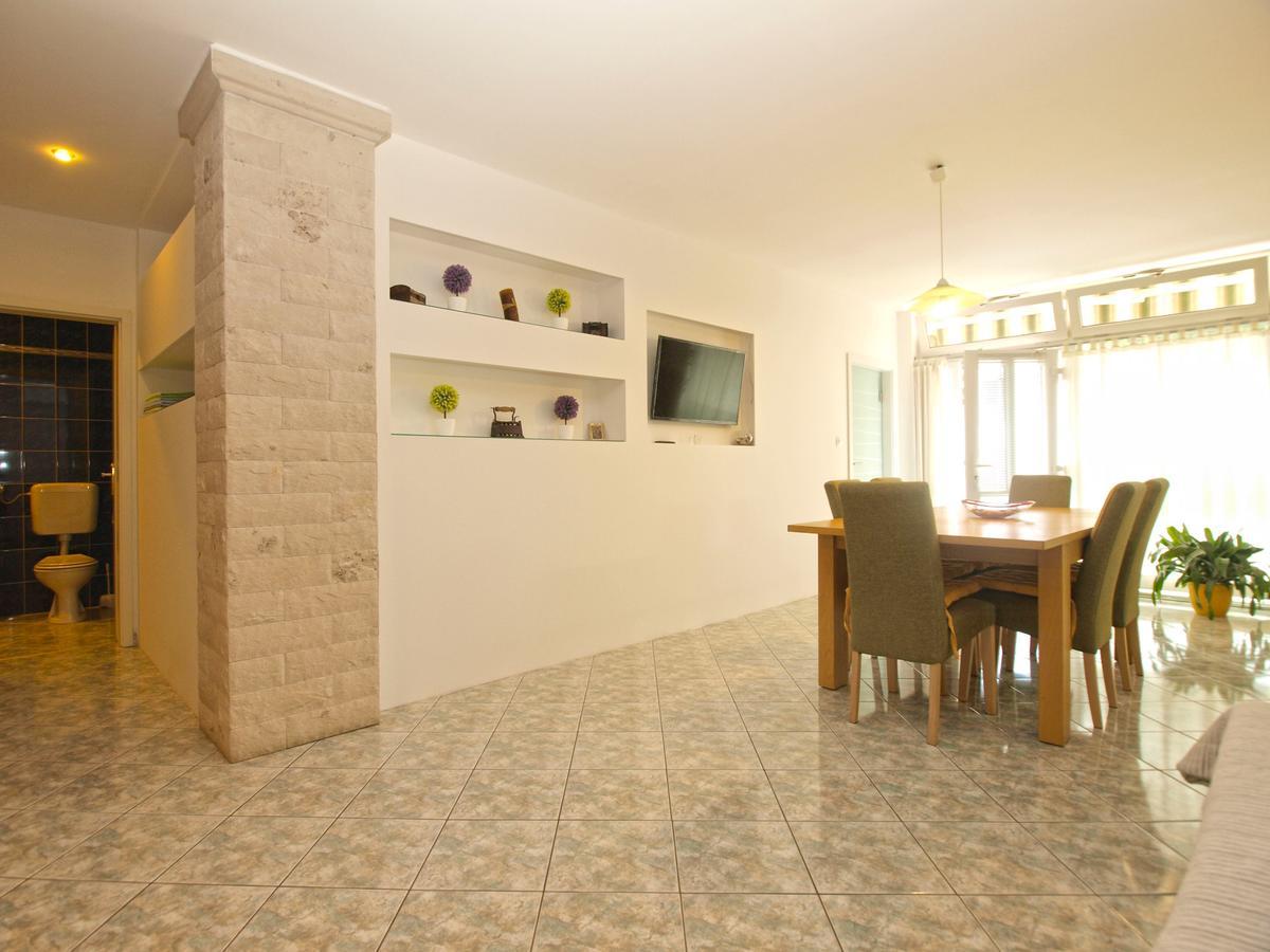 Apartments Slavka 1155 Пула Екстериор снимка