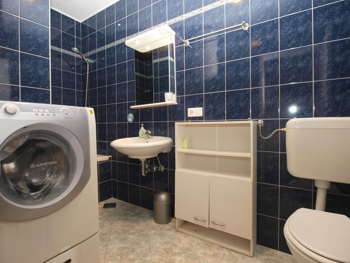 Apartments Slavka 1155 Пула Екстериор снимка