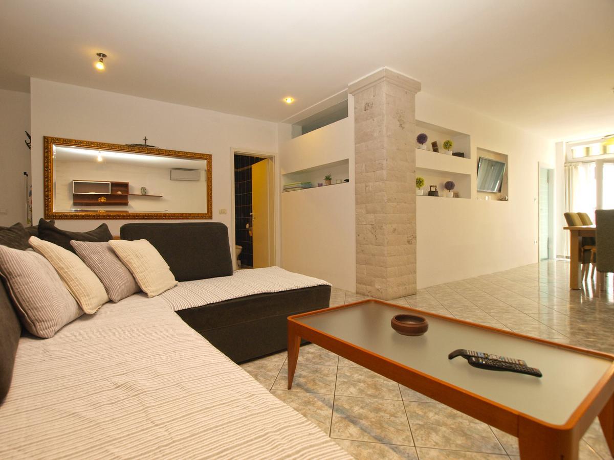 Apartments Slavka 1155 Пула Екстериор снимка